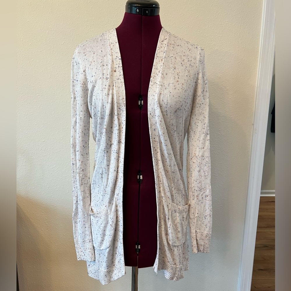 Long cardigan with pockets